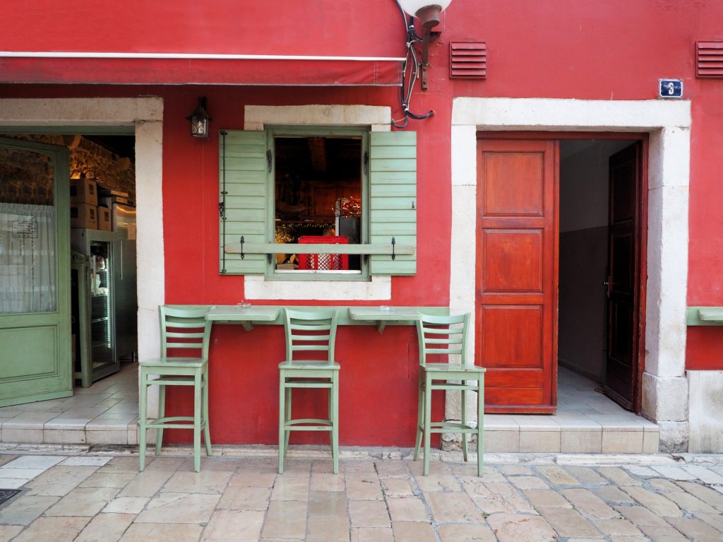 outdoor seating at cafe in Croatia